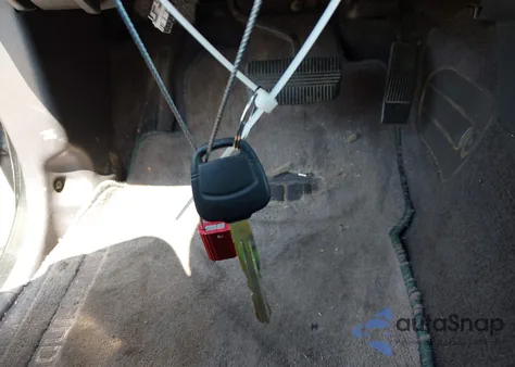 1999 Nissan Pathfinder Le/Se/Xe z USA, uszkodzony, nr VIN JN8AR07S5XW366422